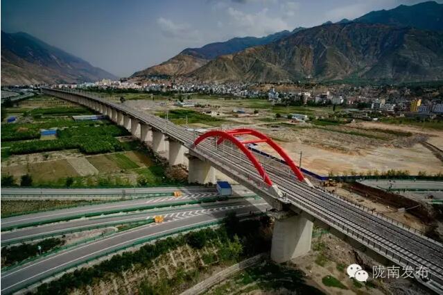 蘭渝鐵路最新進展！除胡麻嶺隧道外已全線鋪通