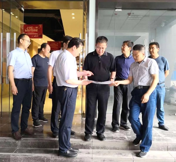 隴南市委常委、組織部部長楊郃調(diào)研指導(dǎo)市龍江城鄉(xiāng)發(fā)展集團公司黨建工作