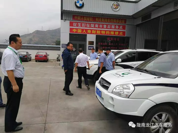 金錘鈑金，銀槍噴漆！龍江汽修值得信賴！